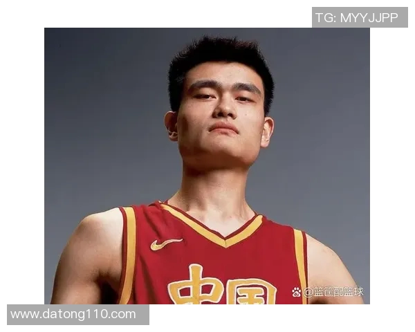 巩晓彬与姚明的篮球生涯对比分析及其对中国篮球发展的影响 巩晓彬与姚明的篮球生涯对比分析及其对中国篮球发展的影响